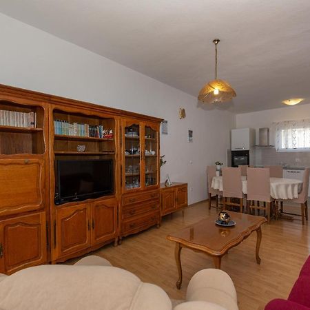 Apartments Tolic Biograd Na Moru Bagian luar foto