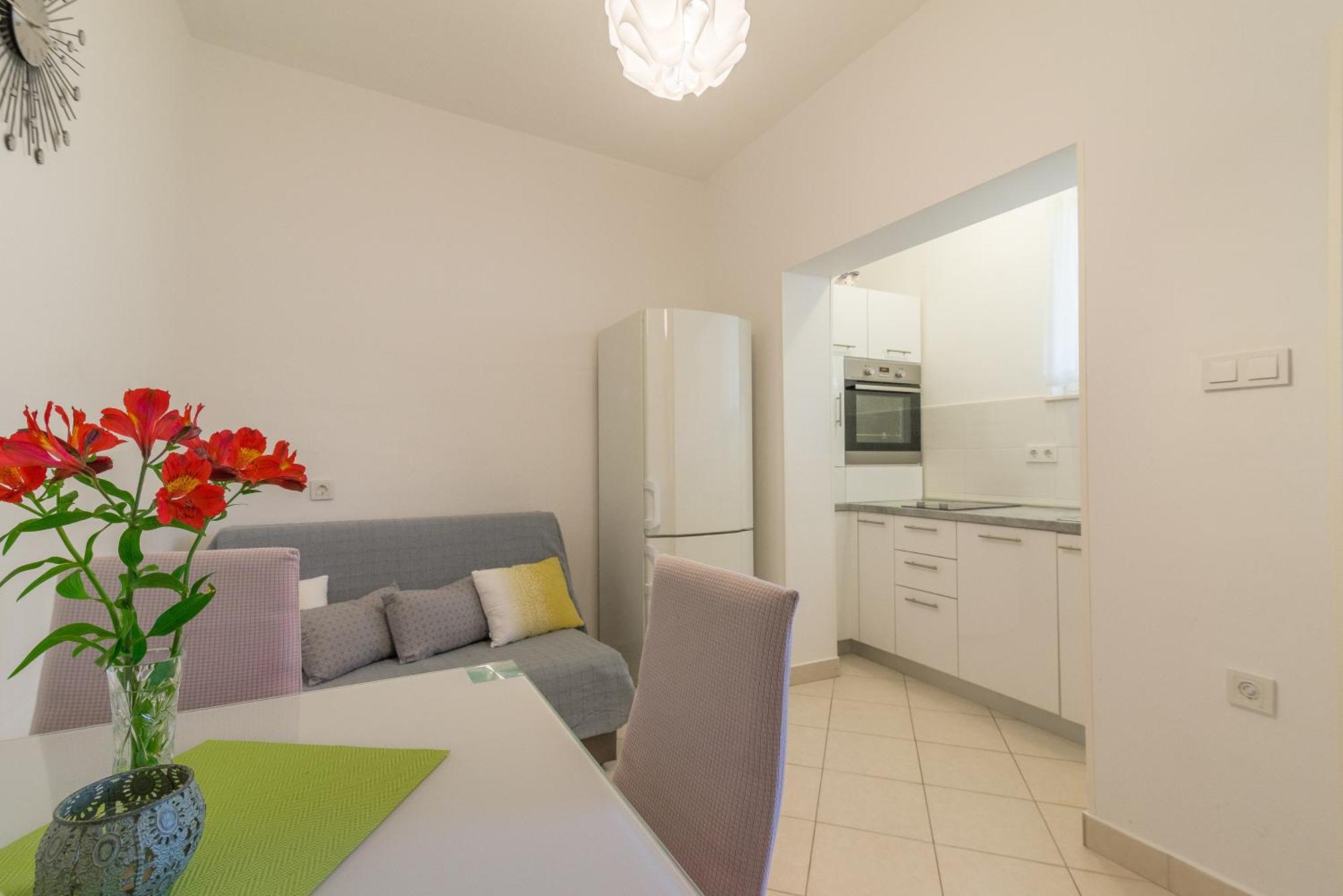 Apartments Tolic Biograd Na Moru Bagian luar foto