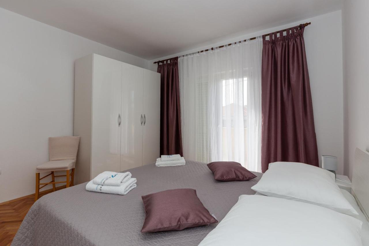 Apartments Tolic Biograd Na Moru Bagian luar foto
