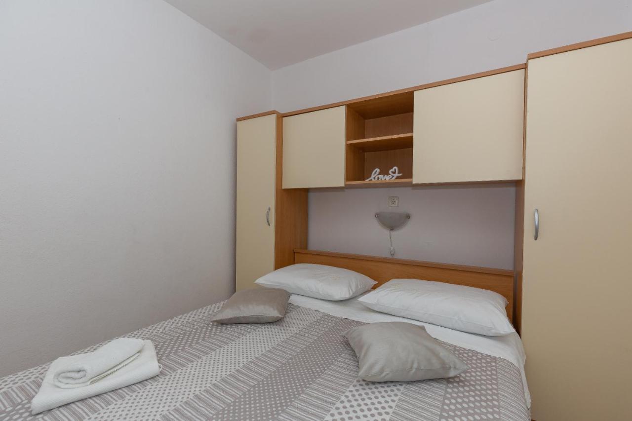 Apartments Tolic Biograd Na Moru Bagian luar foto