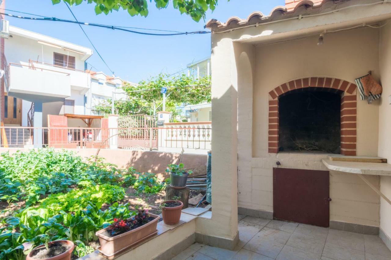 Apartments Tolic Biograd Na Moru Bagian luar foto
